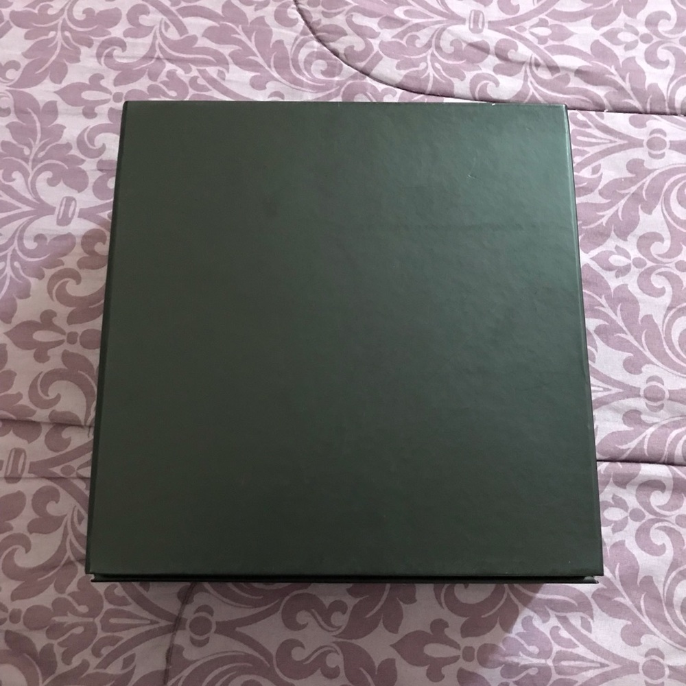 Chanel Box - Picture 3 of 4